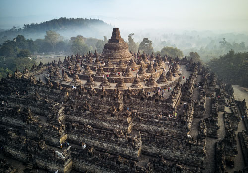 世界最大の仏教寺院、世界遺産ボロブドゥール