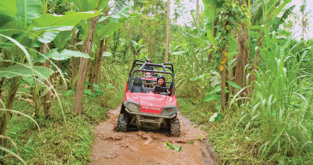 全地形対応車（ATV）にのって、バリ島の自然をワイルドに走りましょう