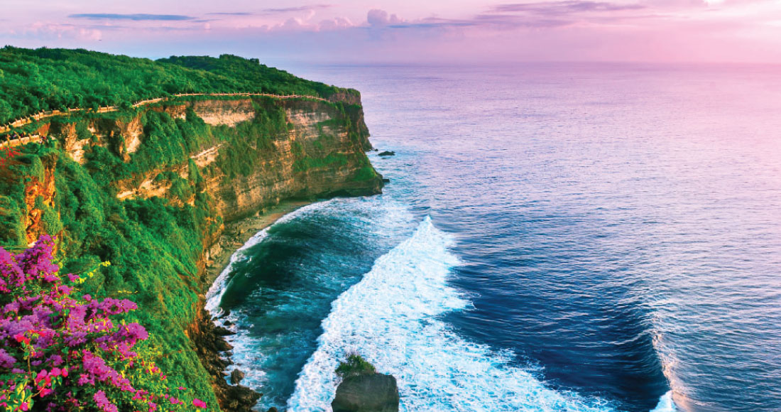 インド洋を望む断崖絶壁から見渡す景色が圧巻