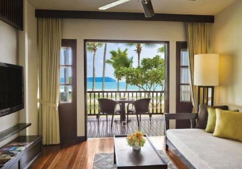 ペランギ ホテル テラスから海を見渡せる客室