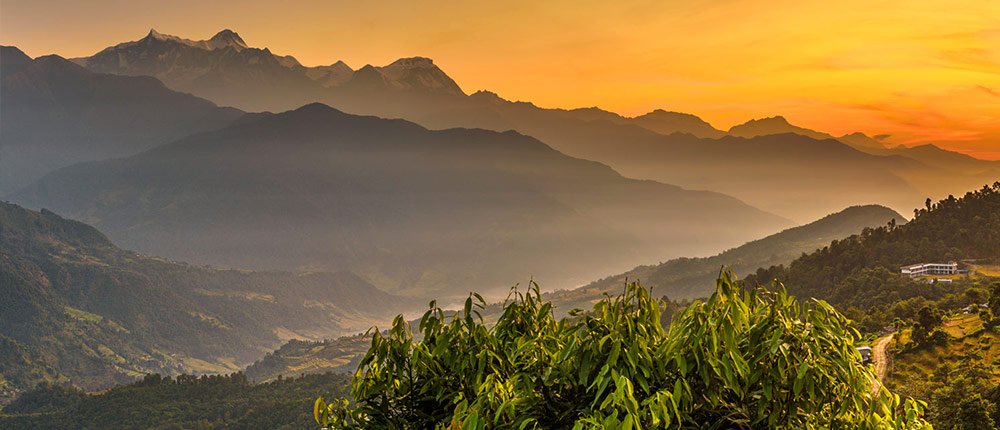 サランコットノ丘から眺めるヒマラヤ朝日の絶景