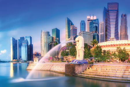 シンガポールフライヤーとマーライオンとシンガポール市街