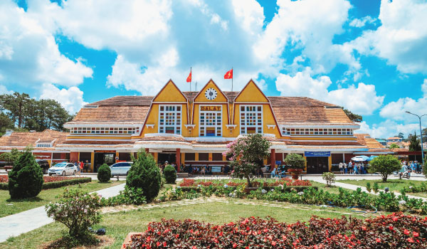 ベトナム最古の歴史を誇るダラット駅