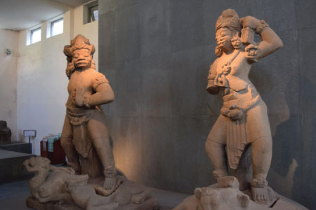 チャム族博物館～あわせて訪れたいチャンパ王国の博物館！～